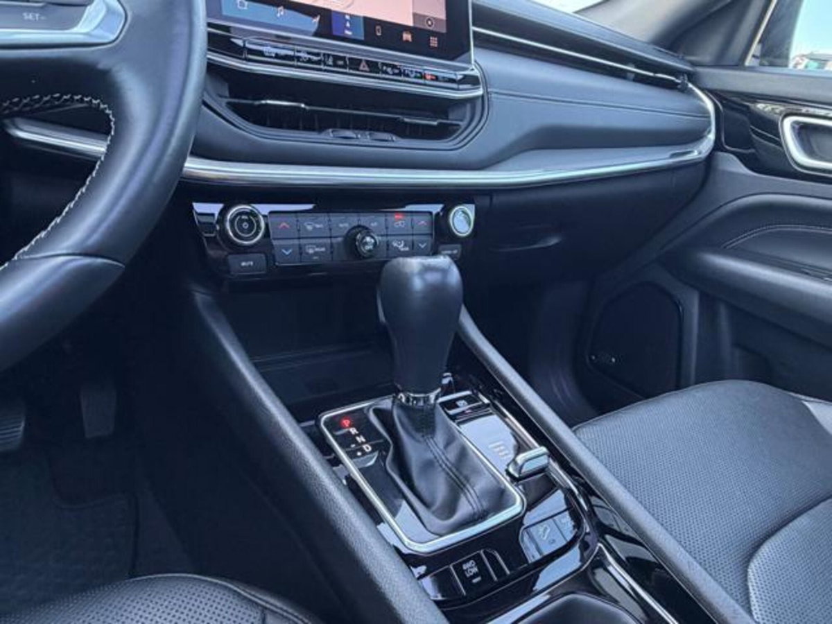 Jeep Compass full-electric Overland 4xe 375cv auto (20)