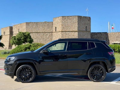 Jeep Compass full-electric Overland 4xe 375cv auto (4)