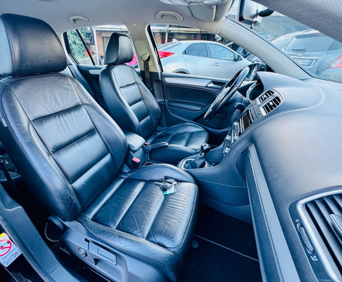 Volkswagen Golf 2.0 TDI 110CV DPF 5p. Highline (18)