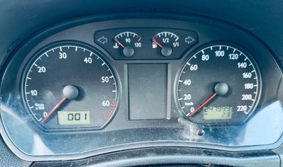 Volkswagen Polo 1.2 12V 5p. Trendline (9)