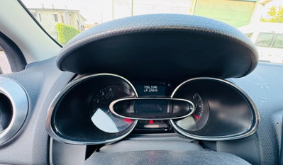 Renault Clio dCi 8V 75 CV 5 porte Moschino Intens (14)