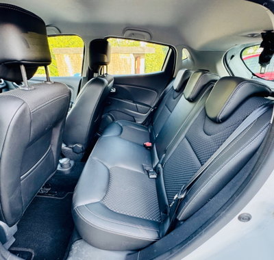 Renault Clio dCi 8V 75 CV 5 porte Moschino Intens (19)