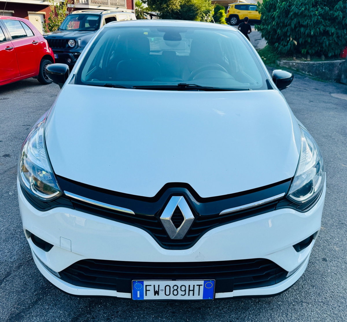 Renault Clio dCi 8V 75 CV 5 porte Moschino Intens (3)