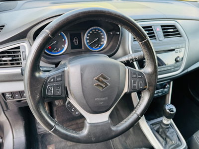 Suzuki S-Cross 1.6 DDiS Top (9)