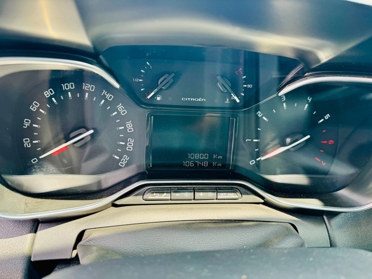 Citroen C3 Aircross PureTech 110 S&S Shine Pack (13)