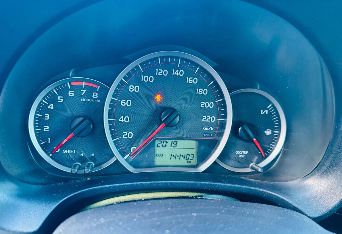 Toyota Yaris 1.0 5 porte Lounge (14)