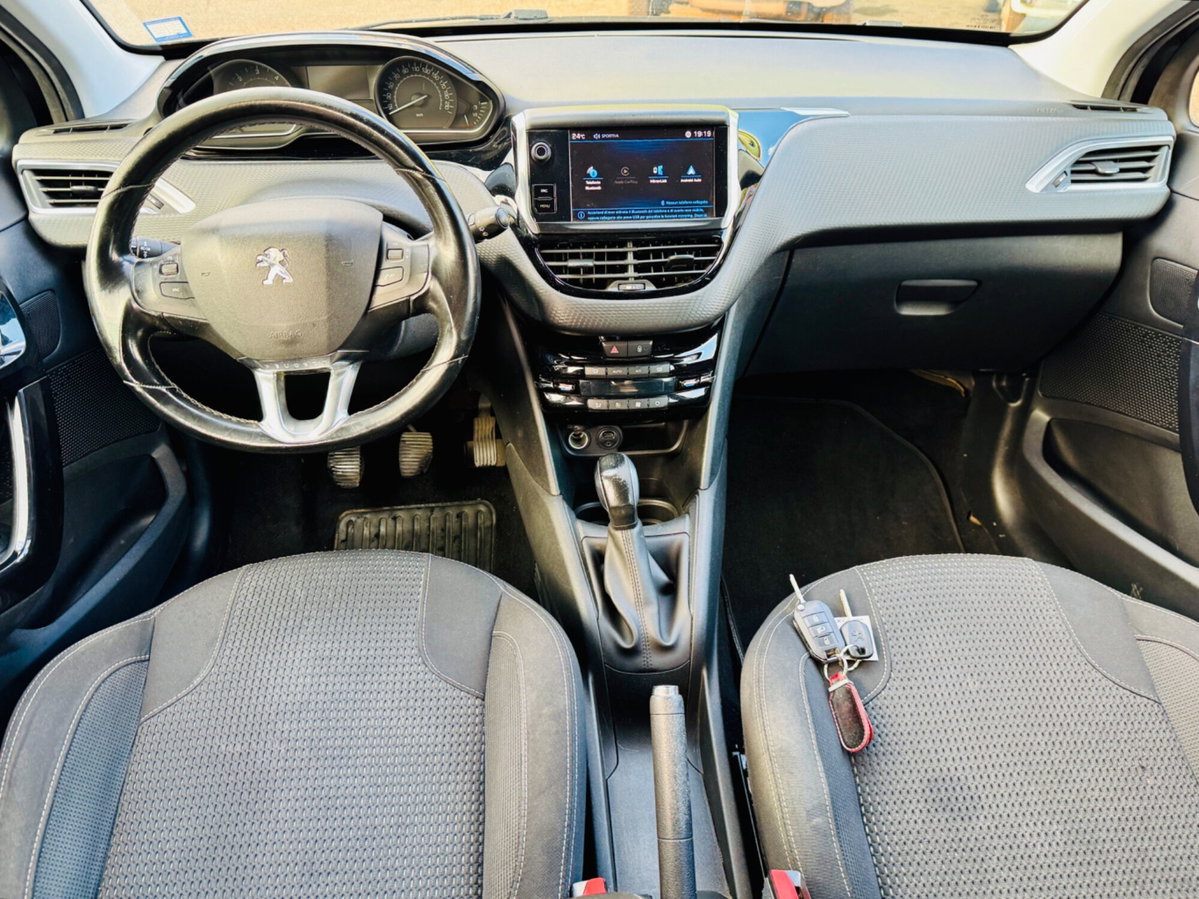 Peugeot 208 75 5 porte Allure (18)