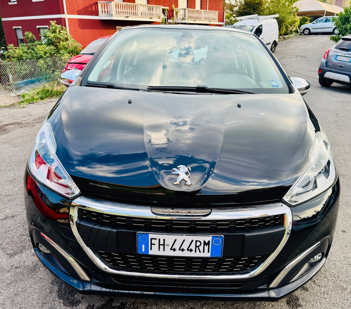 Peugeot 208 75 5 porte Allure (3)