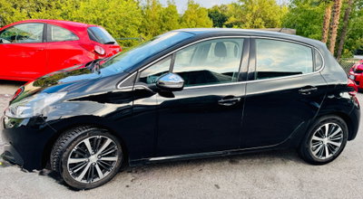 Peugeot 208 75 5 porte Allure (4)
