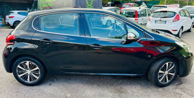 Peugeot 208 75 5 porte Allure (5)