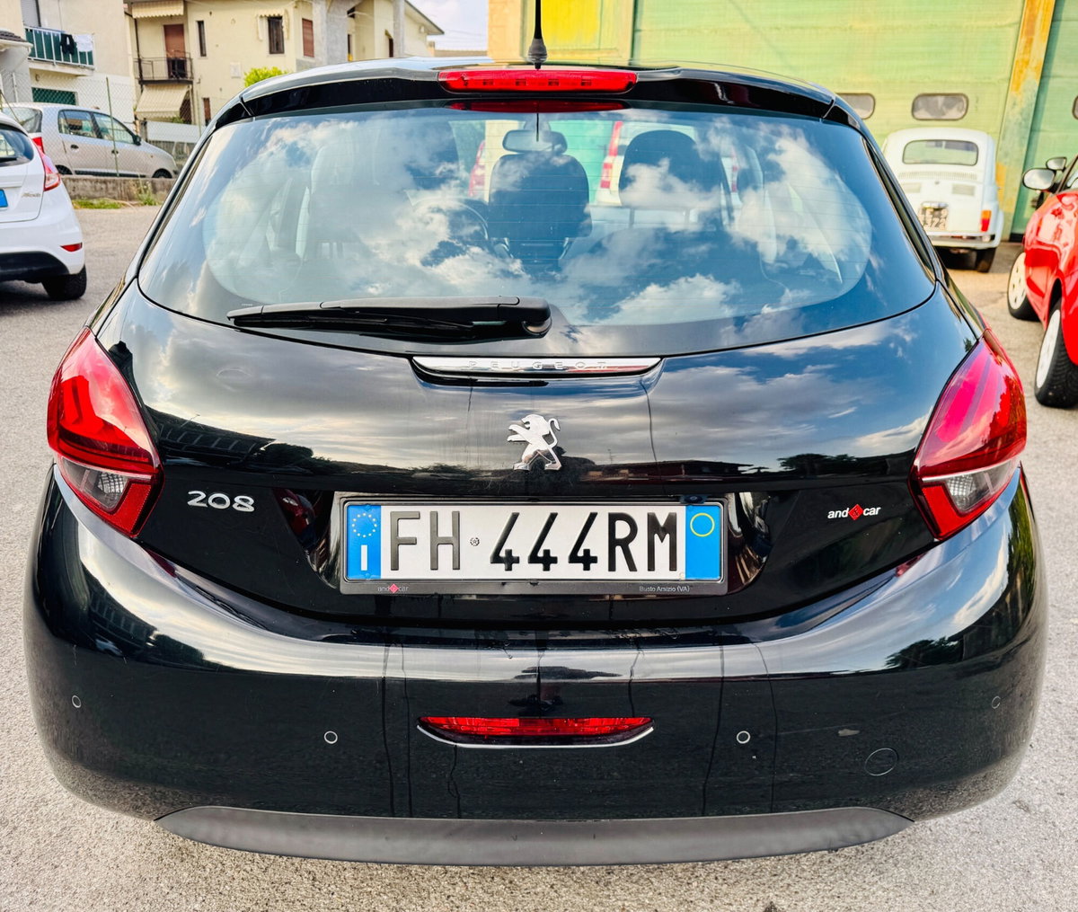 Peugeot 208 75 5 porte Allure (8)