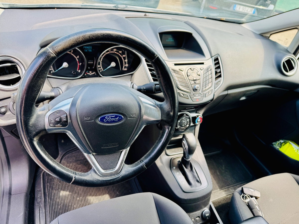 Ford Fiesta 1.0 EcoBoost 100CV 5 porte Black & White Edition (11)