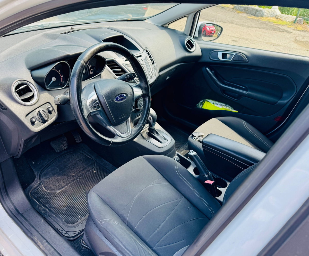 Ford Fiesta 1.0 EcoBoost 100CV 5 porte Black & White Edition (8)