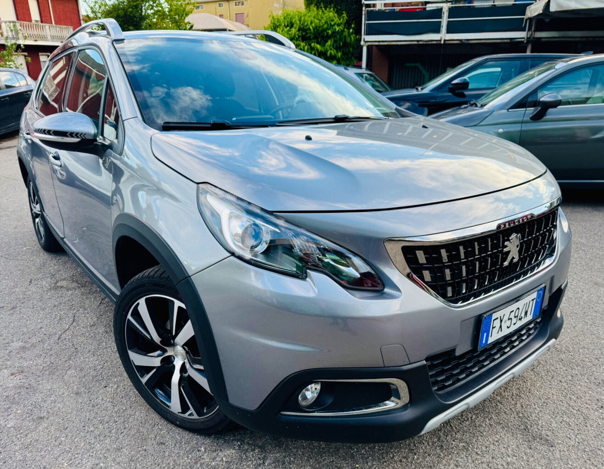 Peugeot 2008 BlueHDi 100 S&S Allure (2)