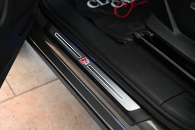 Audi Q3 Sportback 35 TDI quattro S tronic S line edition (2)