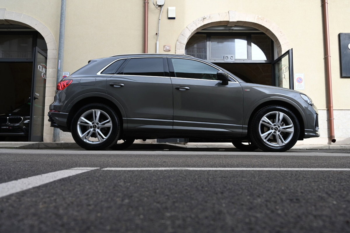 Audi Q3 Sportback 35 TDI quattro S tronic S line edition (6)