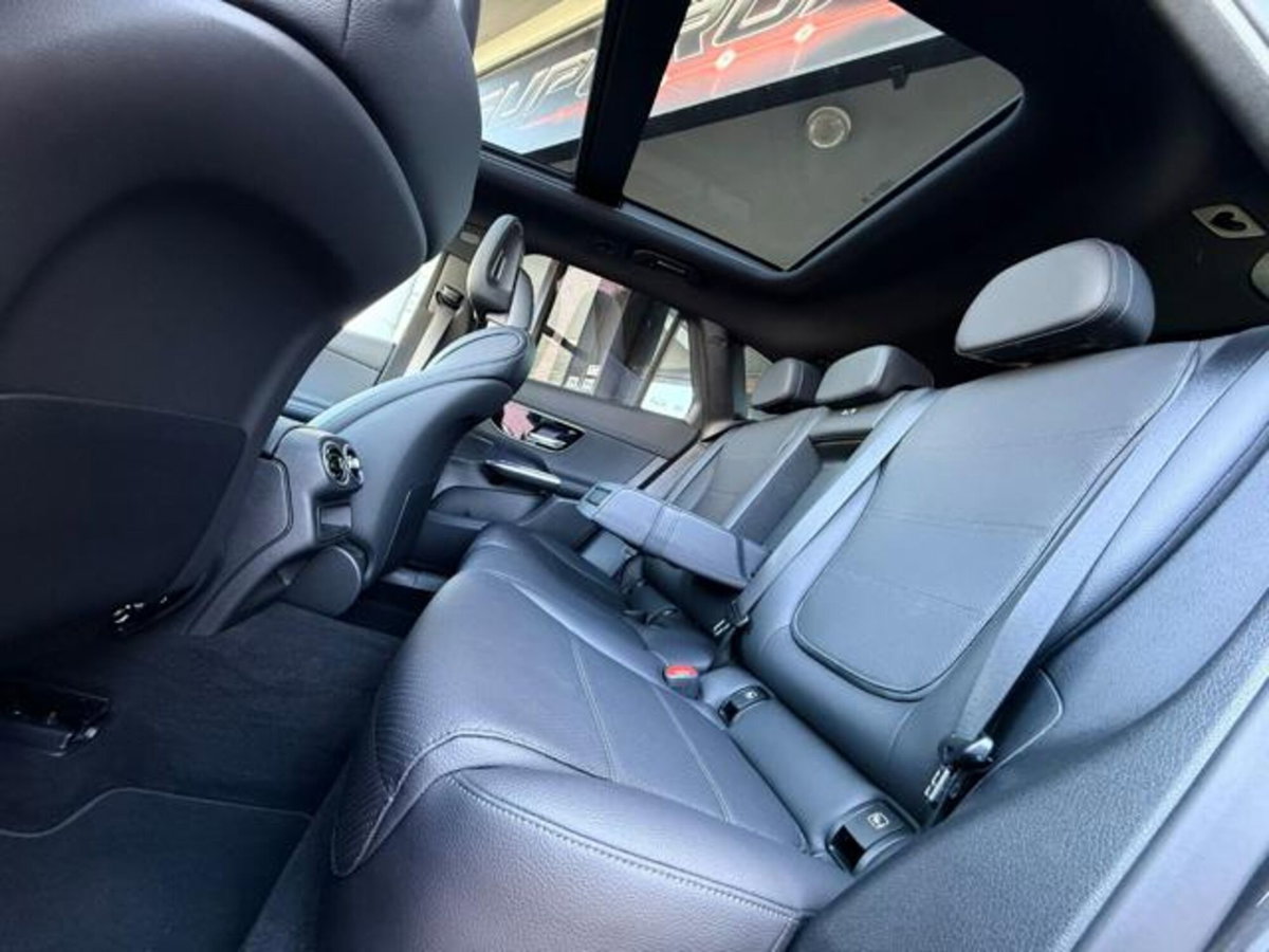 Mercedes-Benz GLC 220 d 4Matic Mild Hybrid AMG Premium Plus (12)