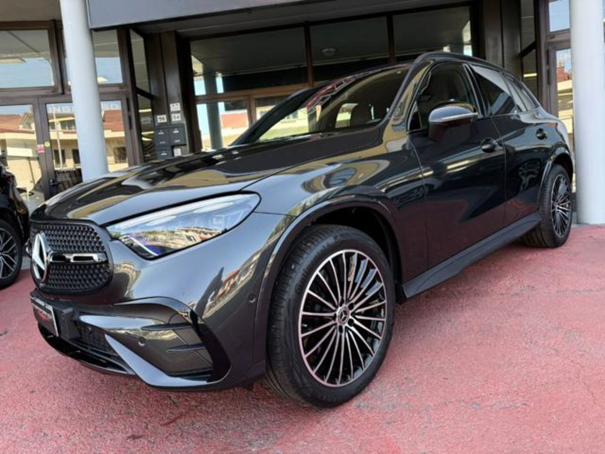 Mercedes-Benz GLC 220 d 4Matic Mild Hybrid AMG Premium Plus (4)