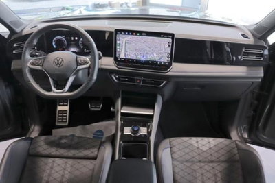 Volkswagen Tiguan Allspace 2.0 tdi R-Line 150cv dsg (10)