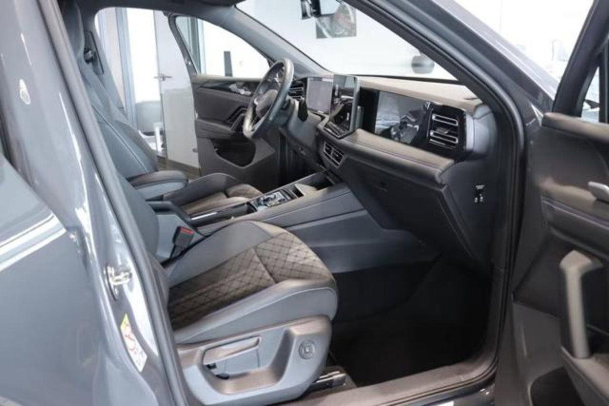 Volkswagen Tiguan Allspace 2.0 tdi R-Line 150cv dsg (11)