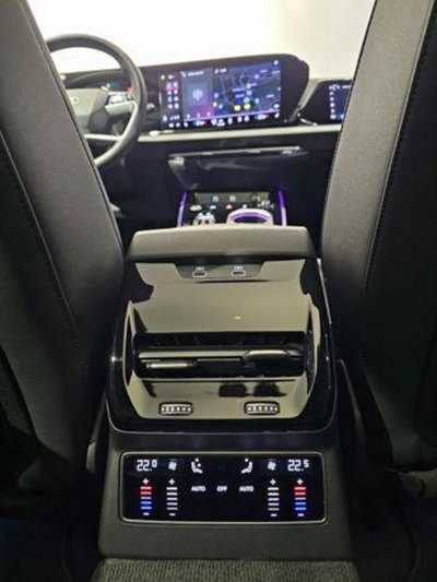 Audi A6 Avant 3.0 TDI 204CV quattro S tronic Ambiente (15)