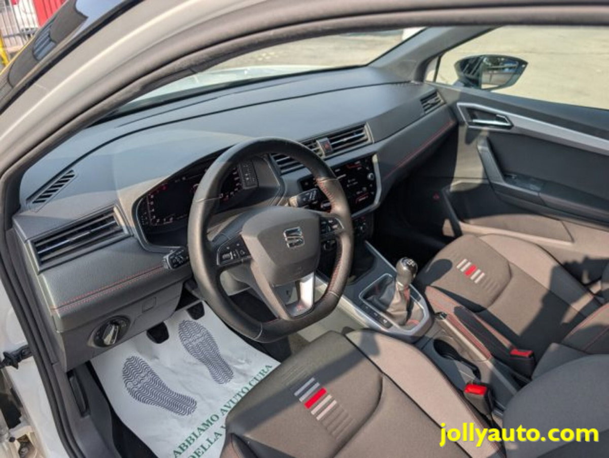 SEAT Arona 1.5 TSI EVO DSG ACT FR (13)