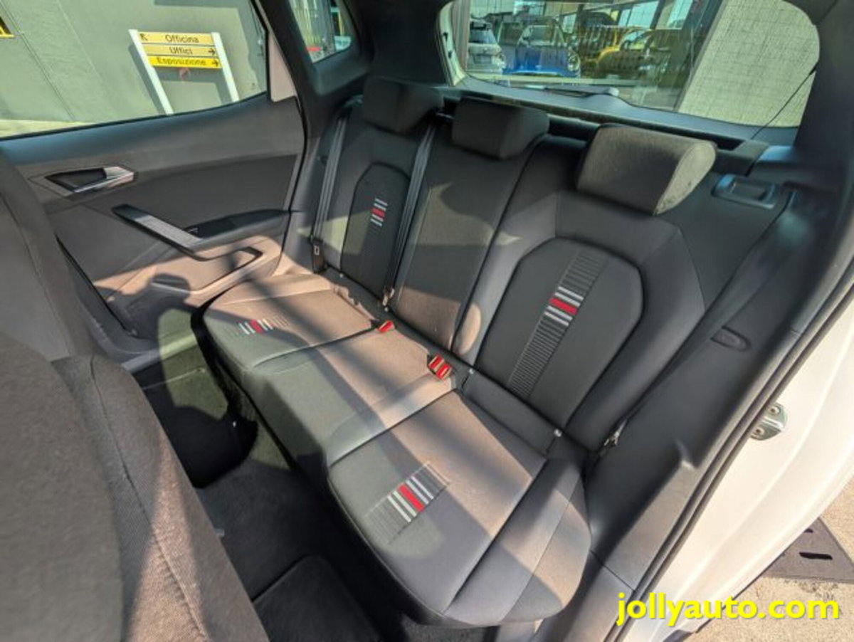 SEAT Arona 1.5 TSI EVO DSG ACT FR (14)