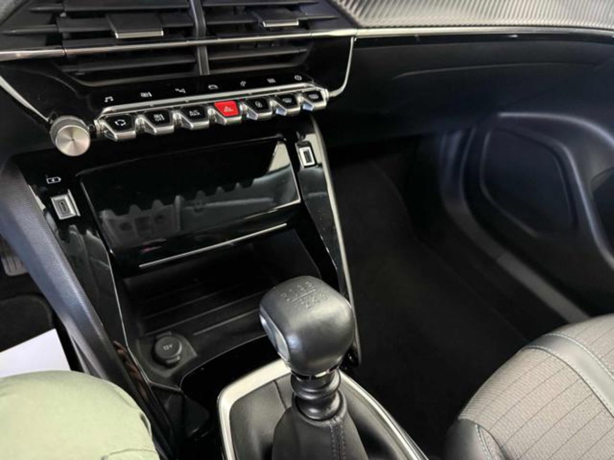 Peugeot 2008 BlueHDi 110 S&S Allure Pack (12)