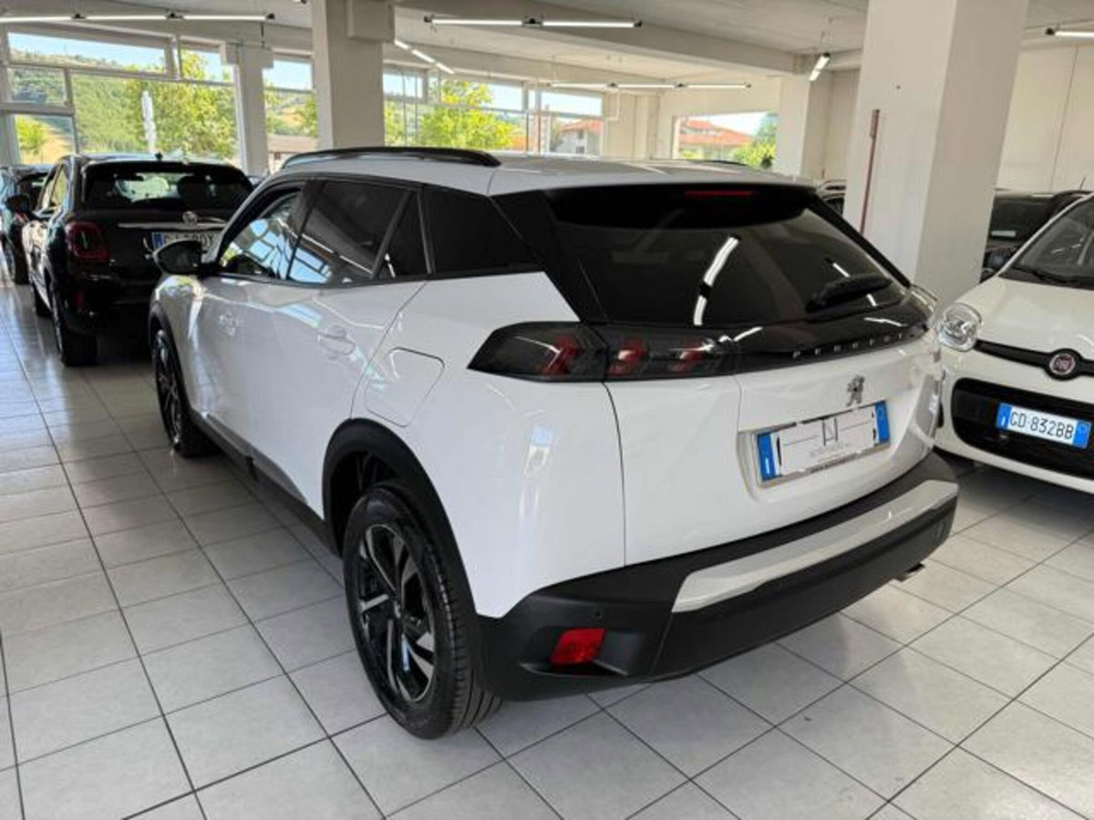 Peugeot 2008 BlueHDi 110 S&S Allure Pack (3)