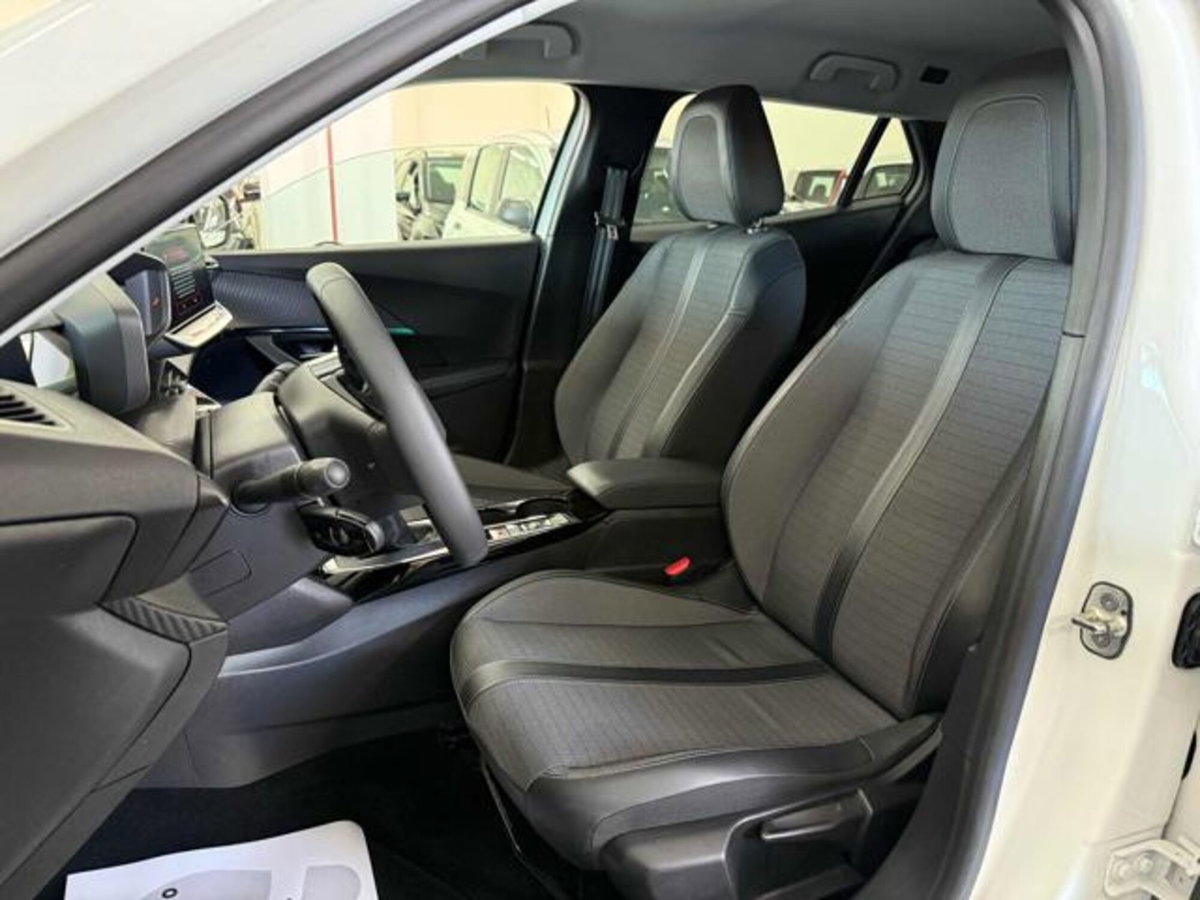 Peugeot 2008 BlueHDi 110 S&S Allure Pack (7)