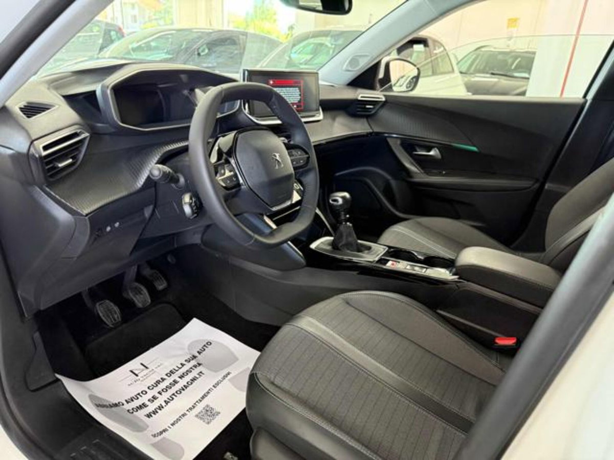 Peugeot 2008 BlueHDi 110 S&S Allure Pack (8)