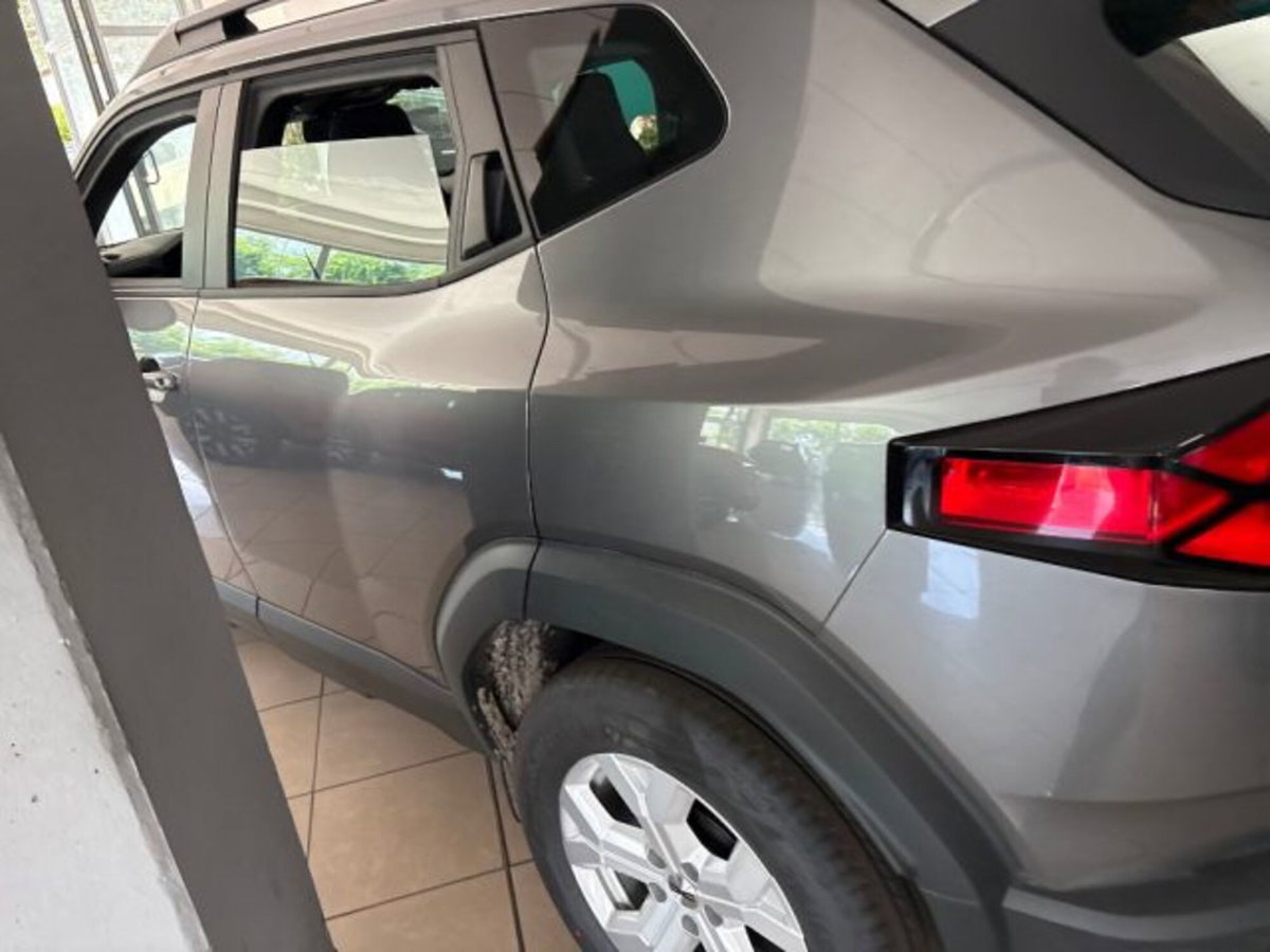 Dacia Duster 1.0 Eco-G Essential 100cv (7)