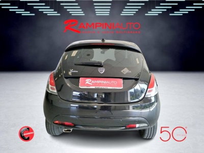 Lancia Ypsilon 1.0 FireFly 5 porte S&S Hybrid Gold Plus (10)