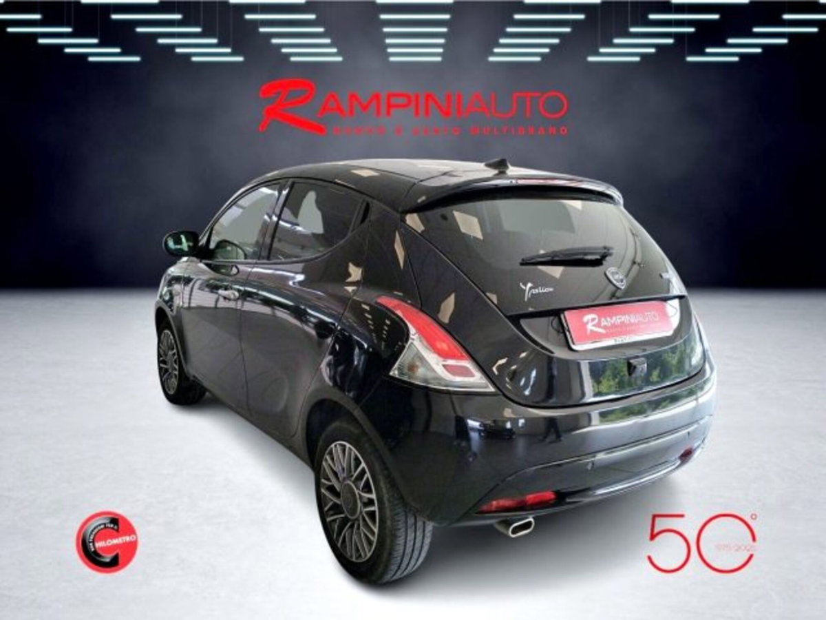 Lancia Ypsilon 1.0 FireFly 5 porte S&S Hybrid Gold Plus (11)