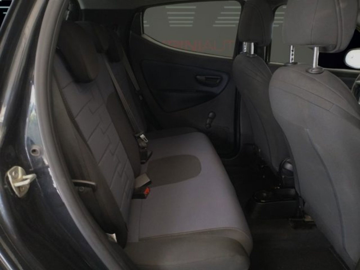 Lancia Ypsilon 1.0 FireFly 5 porte S&S Hybrid Gold Plus (18)