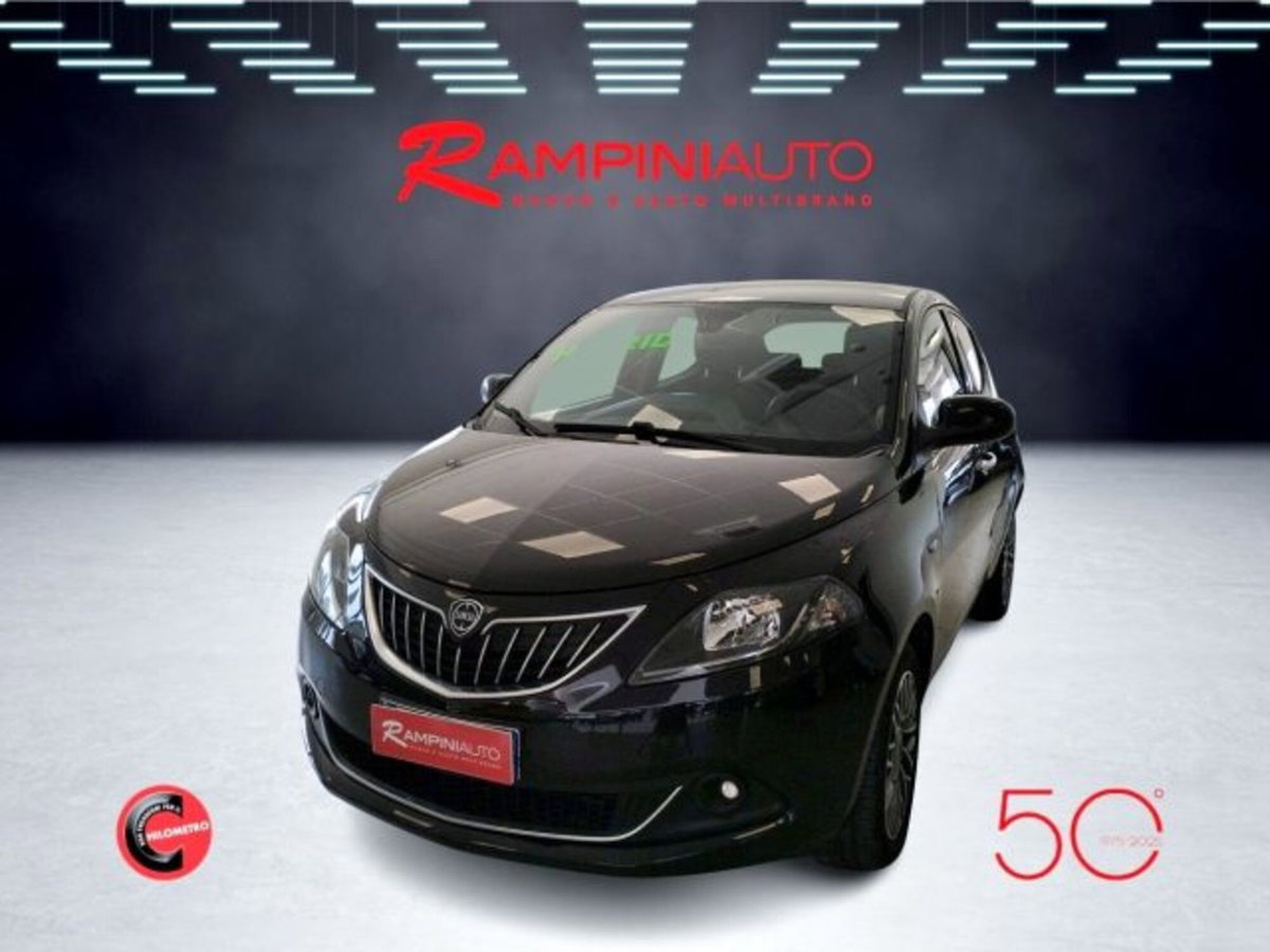 Lancia Ypsilon 1.0 FireFly 5 porte S&S Hybrid Gold Plus (3)