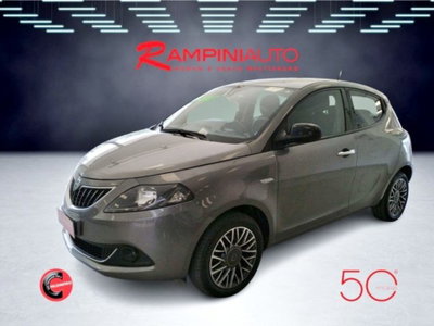 Lancia Ypsilon 1.0 FireFly 5 porte S&S Hybrid Gold Plus usata