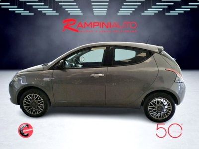 Lancia Ypsilon 1.0 FireFly 5 porte S&S Hybrid Gold Plus (13)