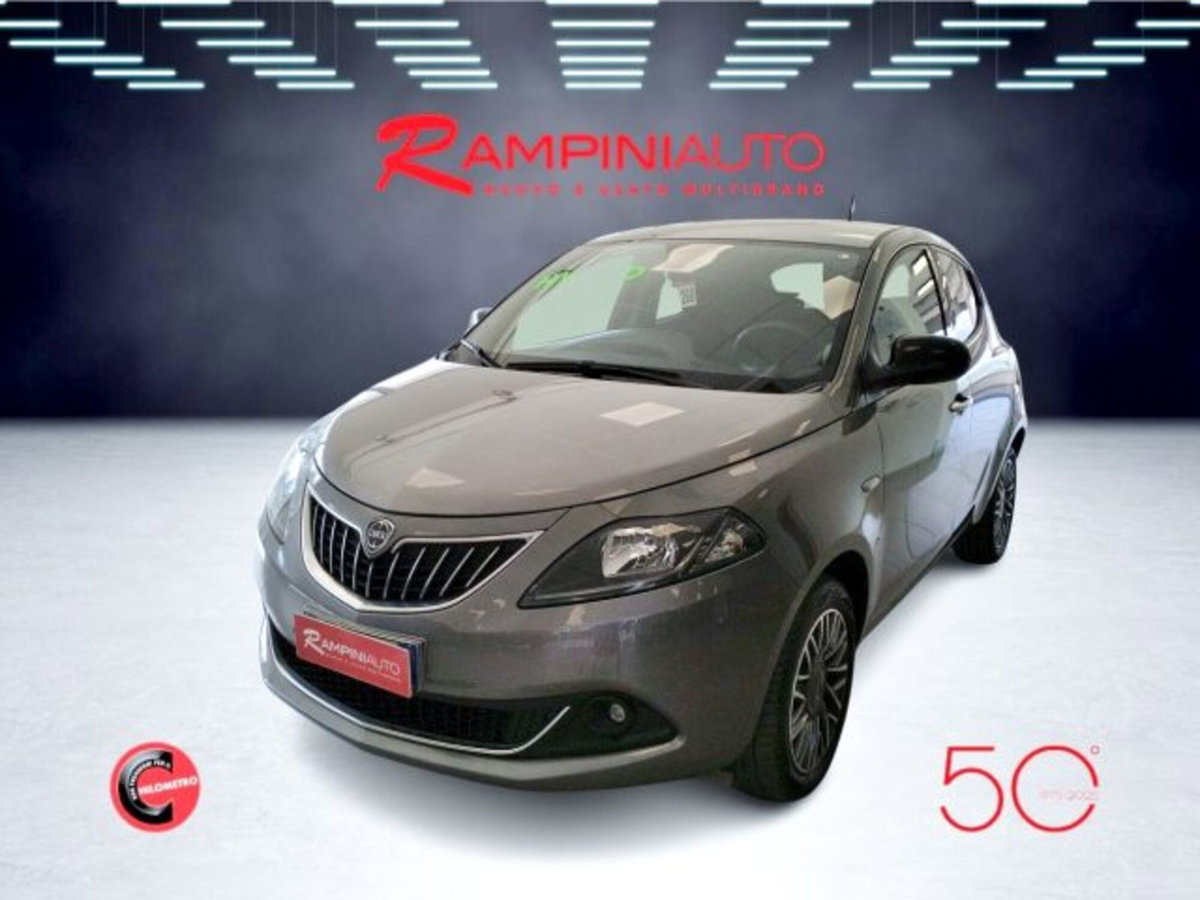 Lancia Ypsilon 1.0 FireFly 5 porte S&S Hybrid Gold Plus (3)