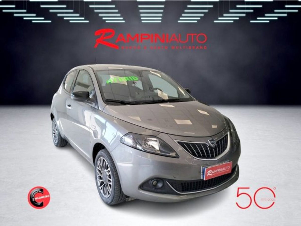 Lancia Ypsilon 1.0 FireFly 5 porte S&S Hybrid Gold Plus (5)