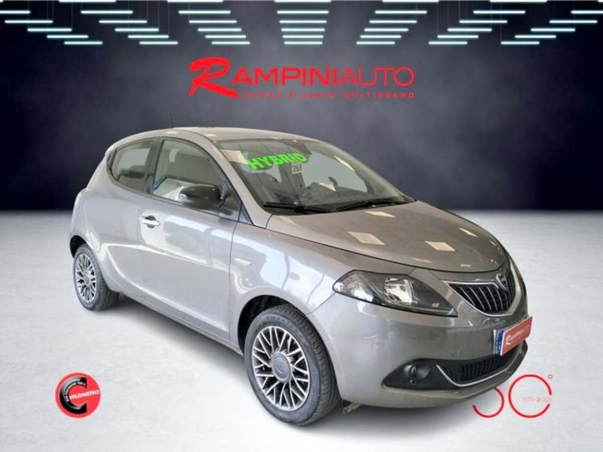Lancia Ypsilon 1.0 FireFly 5 porte S&S Hybrid Gold Plus (6)