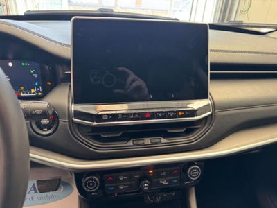 Jeep Compass 1.3 T4 190CV PHEV AT6 4xe Limited (12)