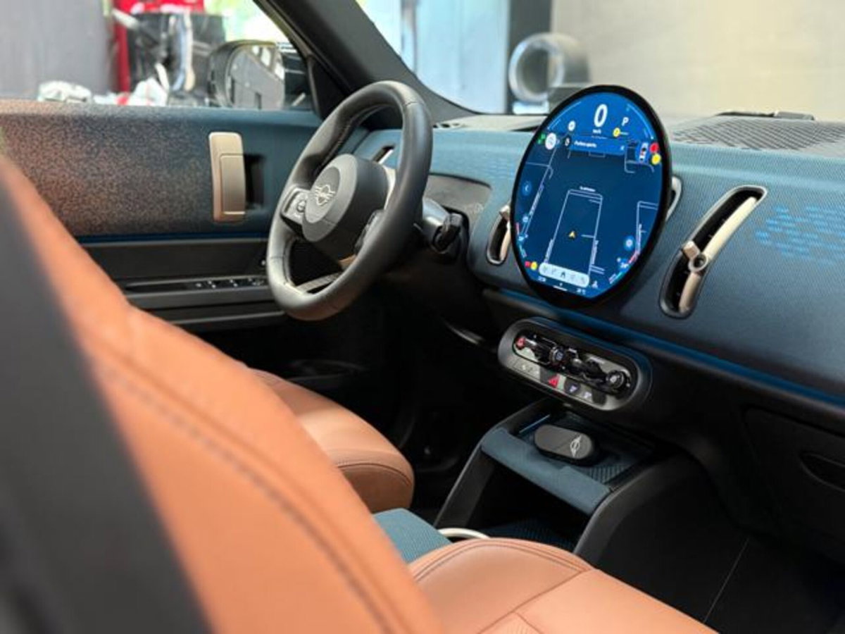 MINI Mini Countryman E Favoured (14)