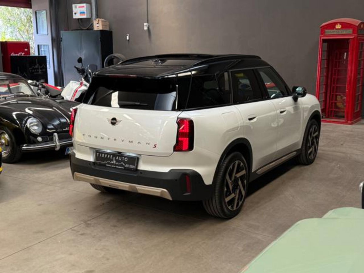 MINI Mini Countryman E Favoured (4)