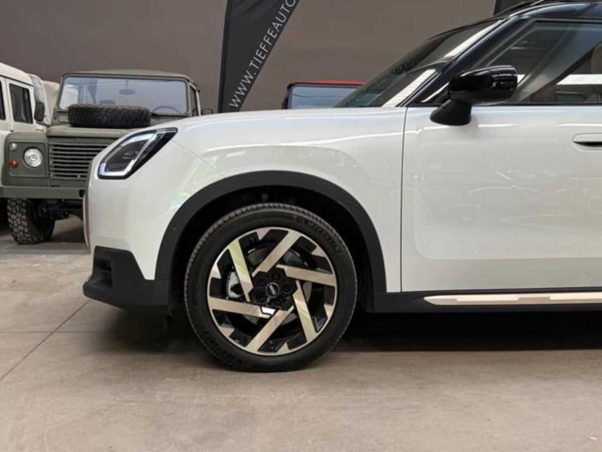 MINI Mini Countryman E Favoured (7)