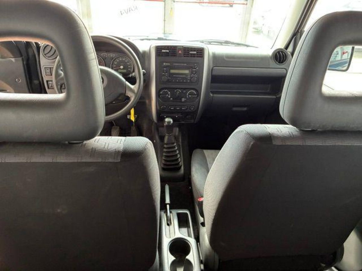 Suzuki Jimny 1.5 DDiS cat 4WD JLX Più (13)