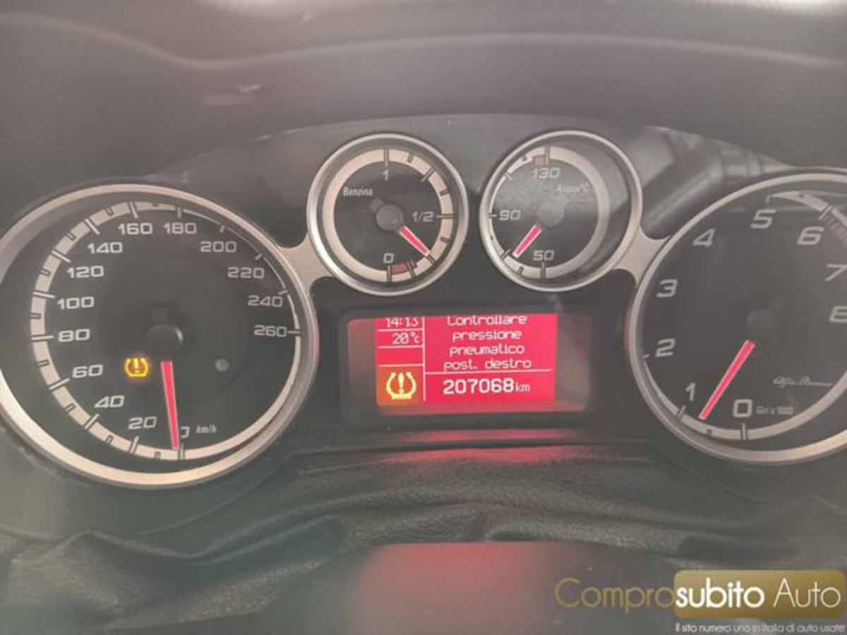 Alfa Romeo MiTo 1.4 T 120 CV GPL Distinctive (8)