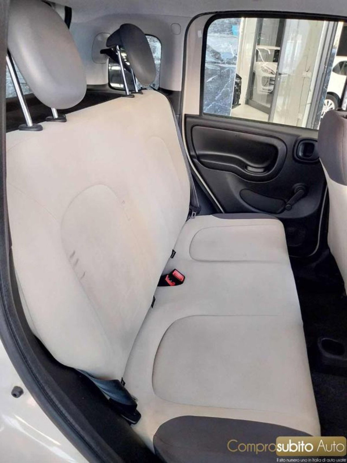 Fiat Panda 0.9 TwinAir Turbo Natural Power Lounge (16)