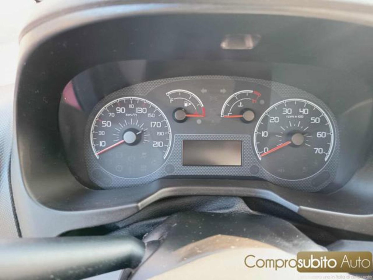 Fiat Fiorino 1.3 MJT 80CV Combinato (10)