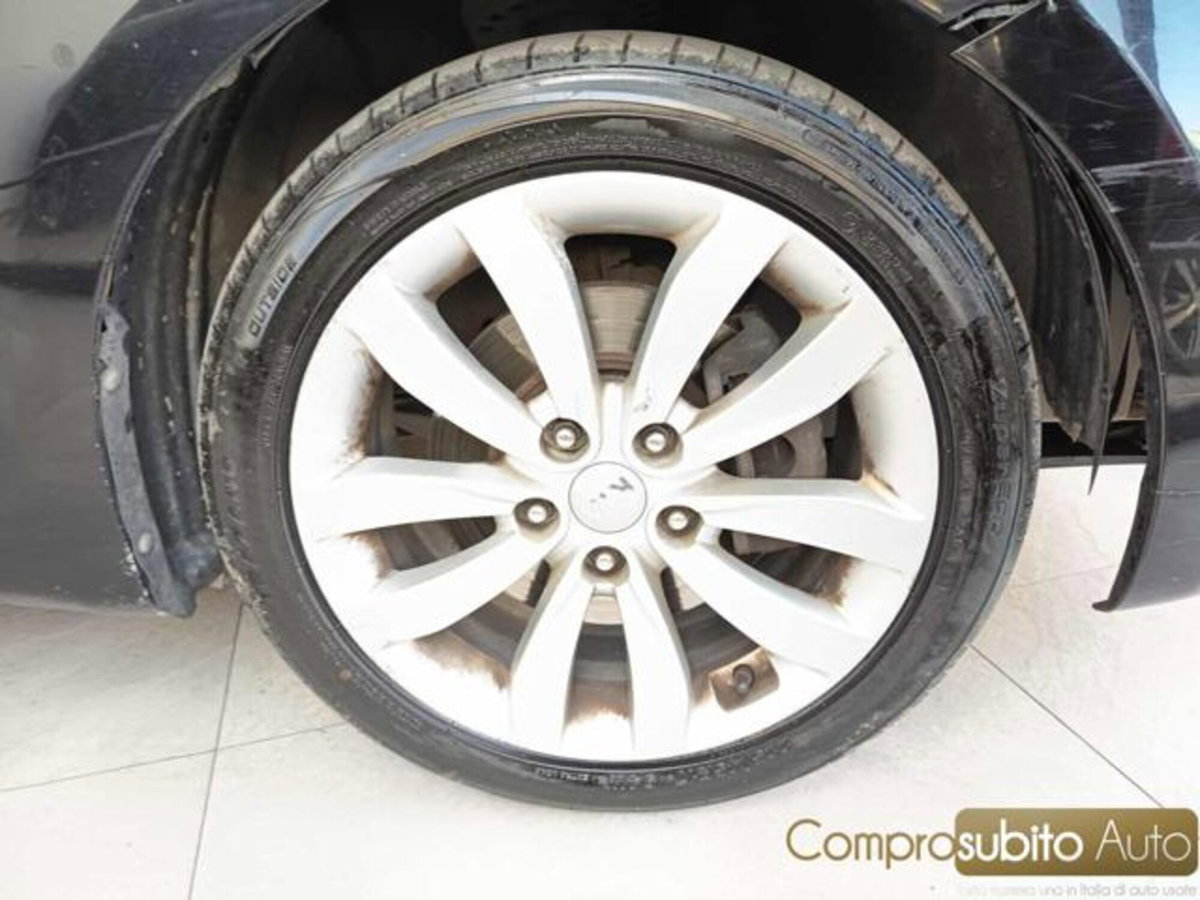 Kia Carens 1.7 CRDi 115 CV Class (17)